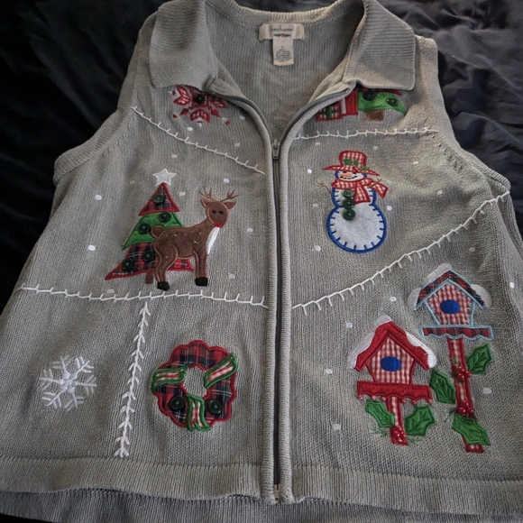Bechamel Christmas Sweater Vest - Picture 7 of 10